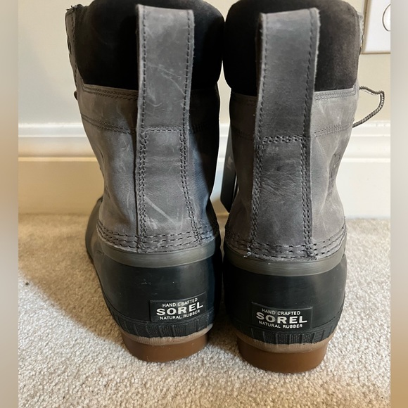Sorel duck boots - Picture 2 of 4